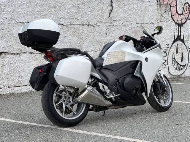 Honda VFR 1200F. 1 200. ., , ,   