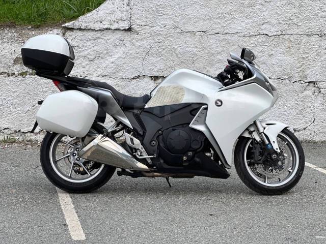 Honda VFR 1200F. 1 200. ., , ,   