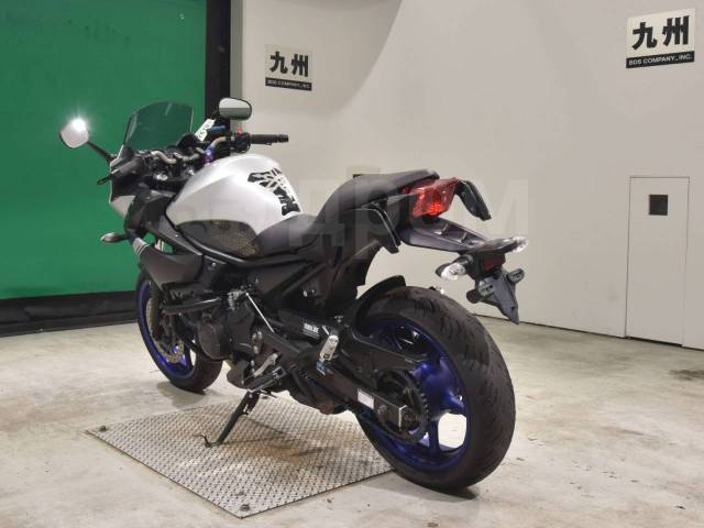 Yamaha FZ6R