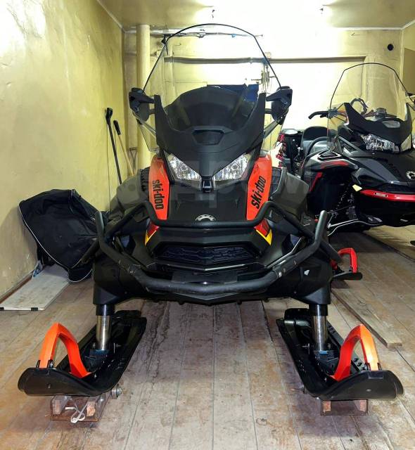 BRP Ski-Doo Skandic SWT. ,  ,   