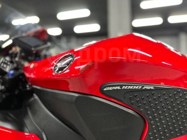 Honda CBR 1000RR Fireblade. 1 000. ., , ,   