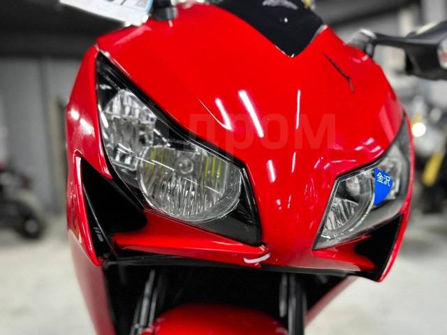 Honda CBR 1000RR Fireblade. 1 000. ., , ,   