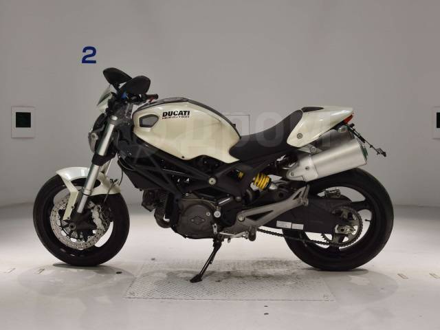 Ducati Monster 696. 696. ., , ,  .     