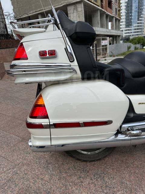 Honda Gold Wing. 1 800. ., , ,   