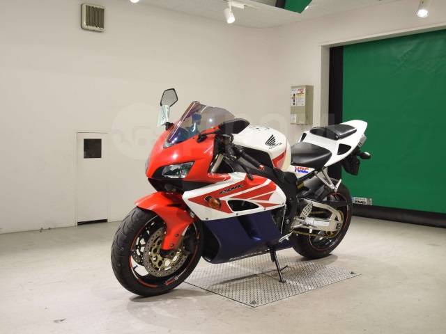 Honda CBR 1000RR Fireblade. 1 000. ., , ,  .     