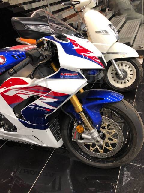 Honda CBR 1000RR Fireblade. 1 000. ., , ,   