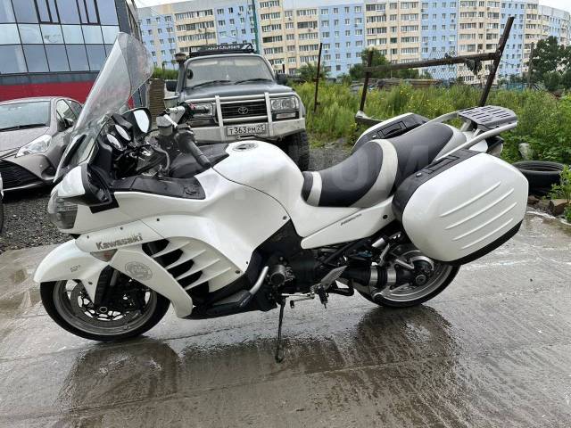 Kawasaki 1400 GTR. 1 400. ., , ,   