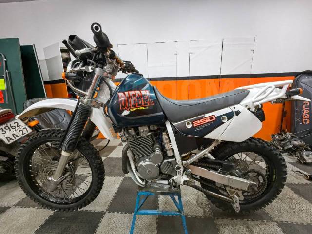 Suzuki Djebel 250. 250. ., , ,   