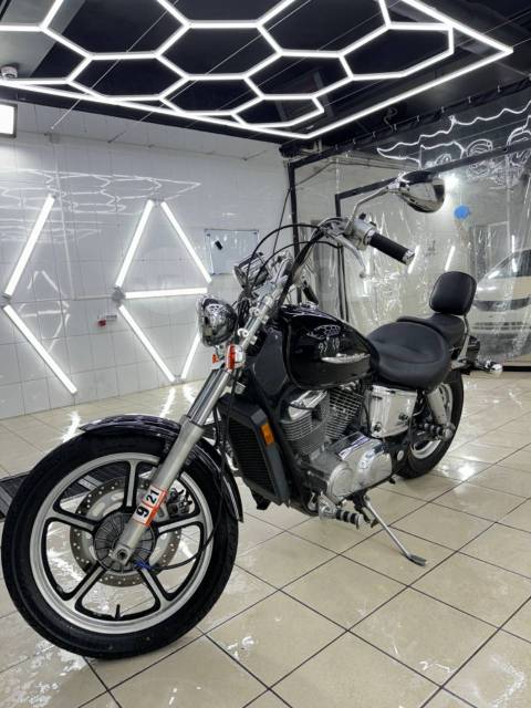 Honda Shadow 1100. 1 100. ., , ,   