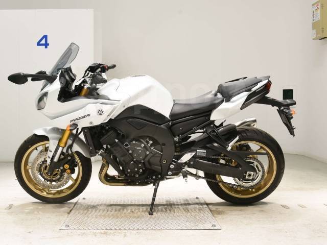 Yamaha FZ8-S. 800. .     