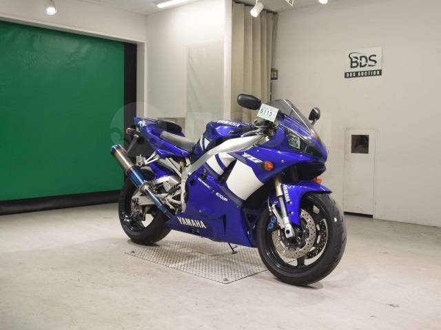 Yamaha YZF-R1. 1 000. ., , ,  .     