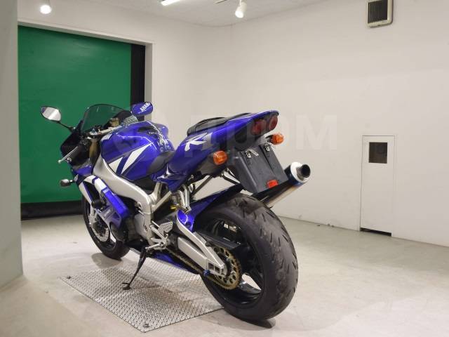 Yamaha YZF-R1. 1 000. ., , ,  .     