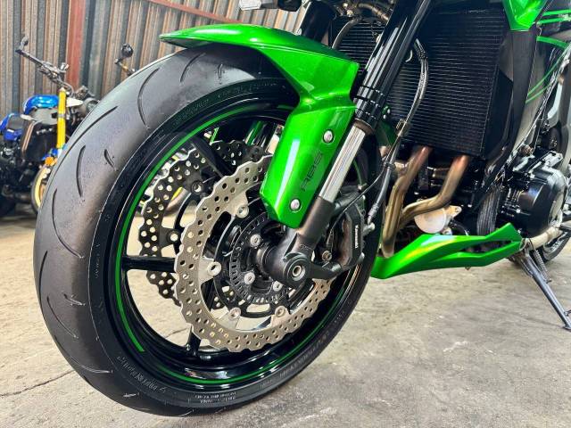 Kawasaki Z 1000. 1 000. ., , ,   