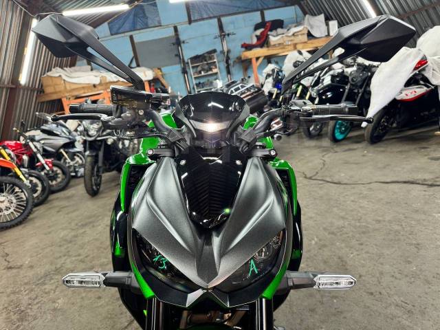 Kawasaki Z 1000. 1 000. ., , ,   