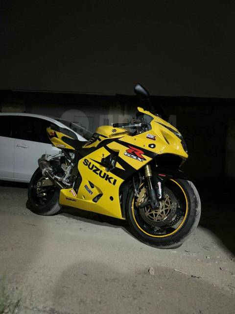 Suzuki GSX-R 750. 748. ., , ,   