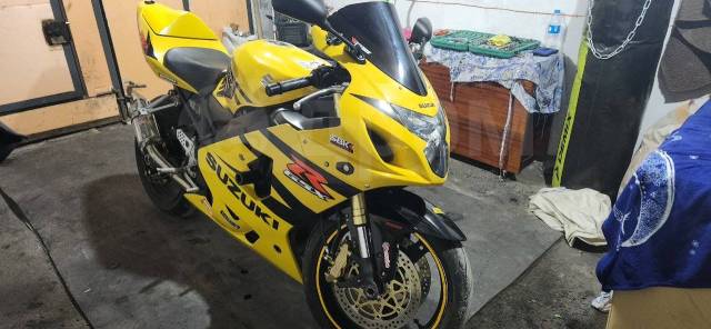 Suzuki GSX-R 750. 748. ., , ,   