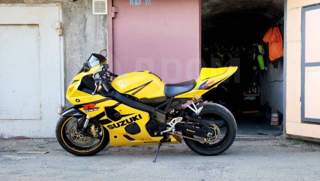 Suzuki GSX-R 750. 748. ., , ,   