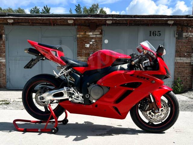 Honda CBR 1000RR Fireblade. 1 000. ., , ,   