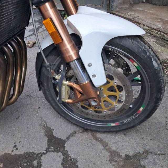 Benelli. 600. ., , ,   