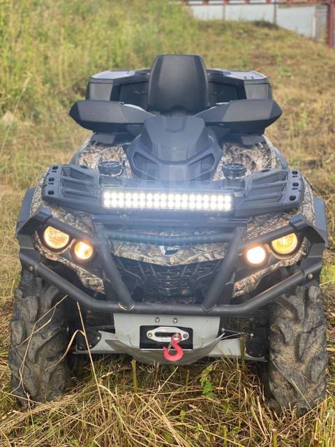 BRP Can-Am Outlander 1000R XT. ,  \,   