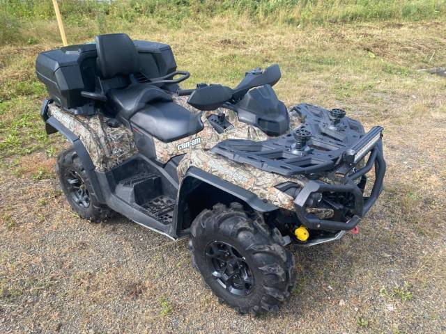 BRP Can-Am Outlander 1000R XT. ,  \,   