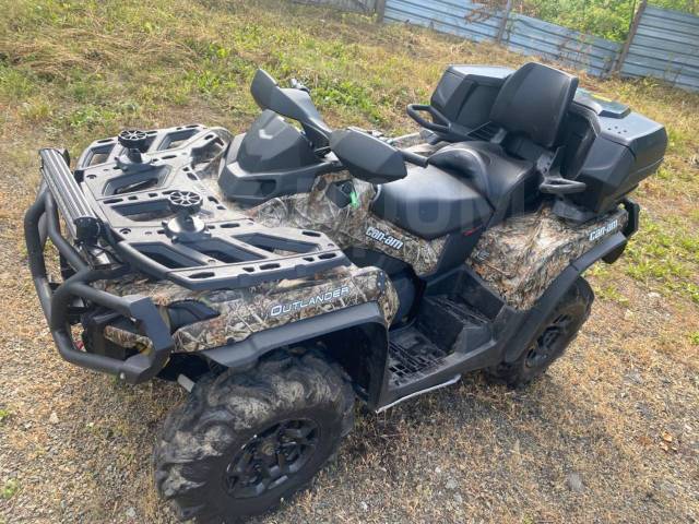 BRP Can-Am Outlander 1000R XT. ,  \,   