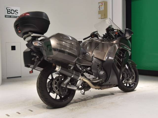 Kawasaki 1400 GTR. 1 400. ., , ,  .     