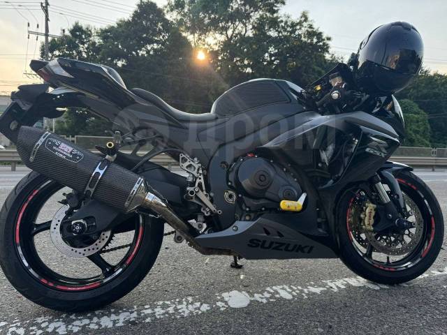 Suzuki GSX-R 1000. 1 000. ., , ,  .     