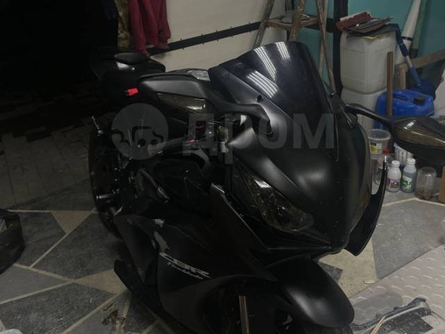 Honda CBR 1000RR Fireblade. 1 000. ., , ,   