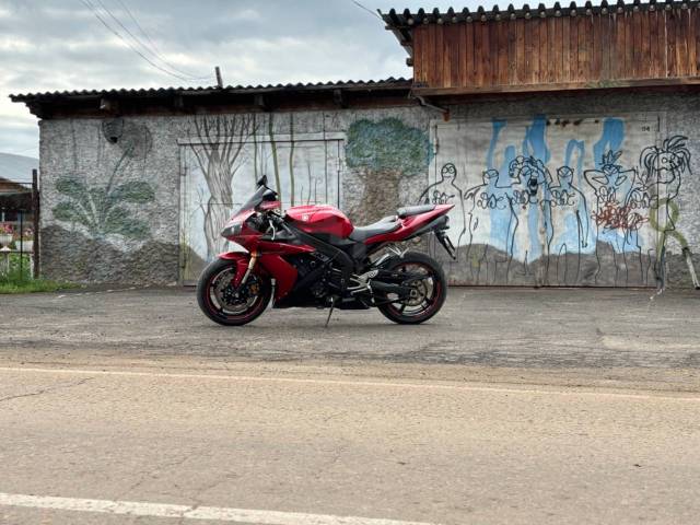 Yamaha YZF-R1. 1 000. ., , ,   