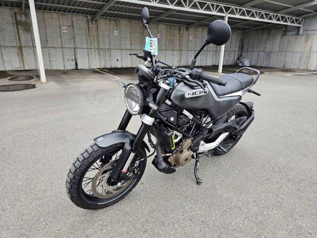 Husqvarna Svartpilen 401. 373. . 