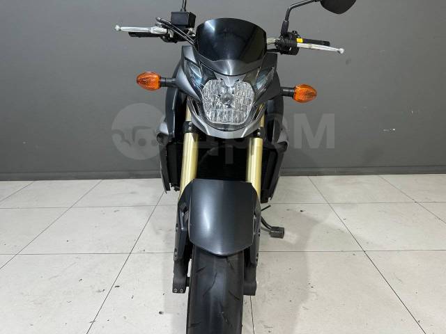 Suzuki GSR 750. 750. ., , ,   