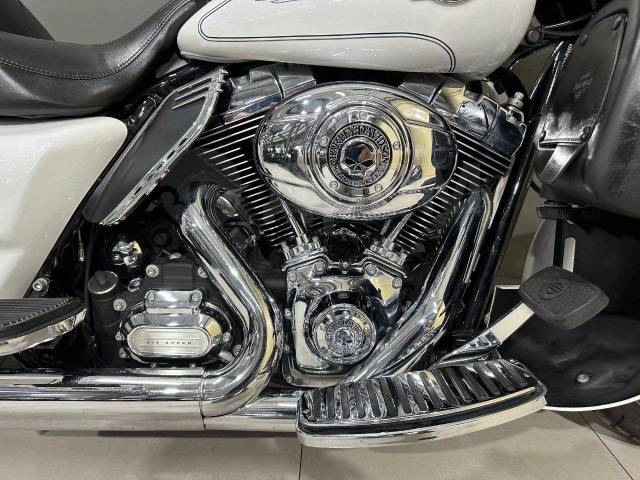 Harley-Davidson Electra Glide Ultra Classic FLHTCU. 1 690. ., , ,   