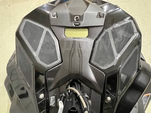 BRP Ski-Doo Summit X with Expert Package. ,  ,   