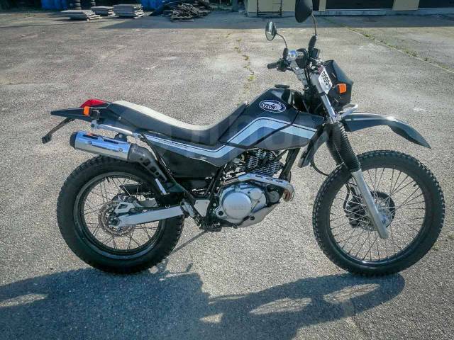 Yamaha XT 225