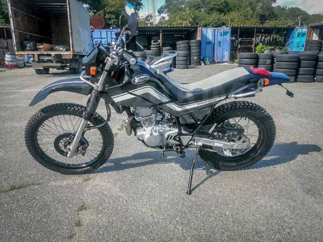 Yamaha XT 225