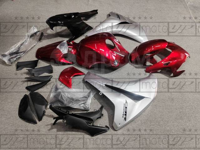   Honda CBR1000RR 08-11 - 