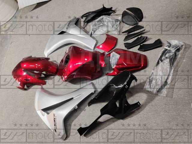   Honda CBR1000RR 08-11 - 