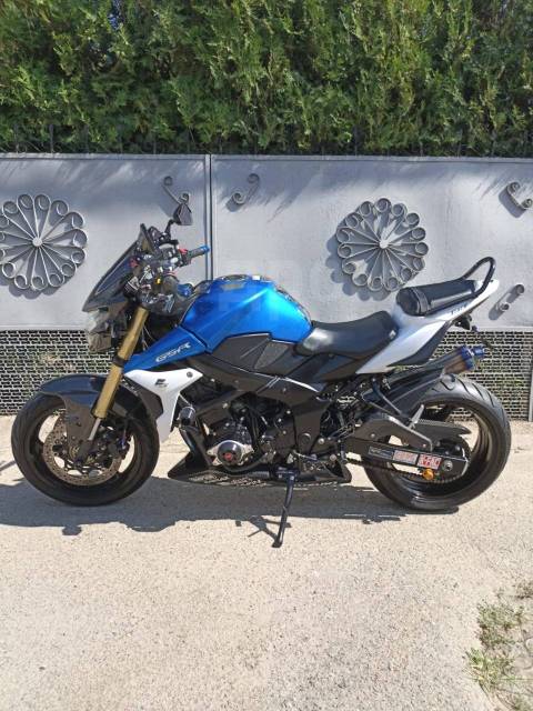 Suzuki GSR 750A. 750. ., , ,   