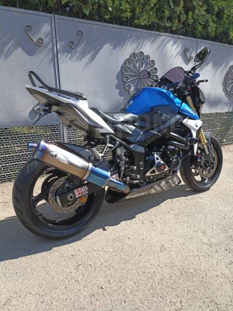 Suzuki GSR 750A. 750. ., , ,   