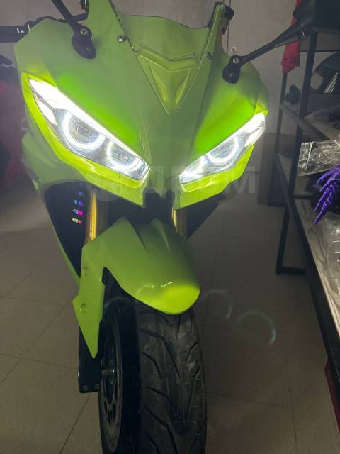 Kawasaki. 700. ., ,  ,   