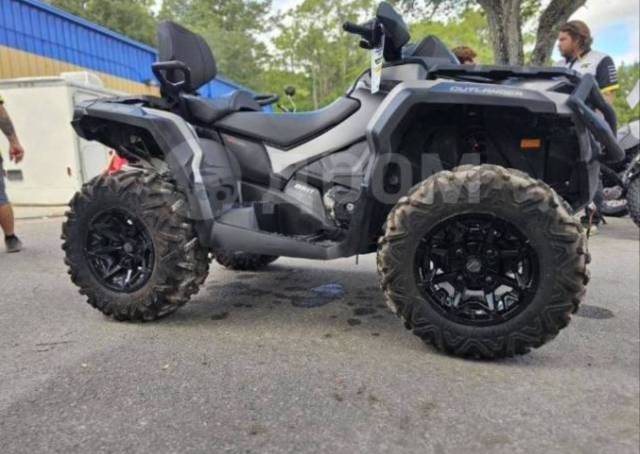 BRP Can-Am Outlander 850 XT-P. ,  \,  .     