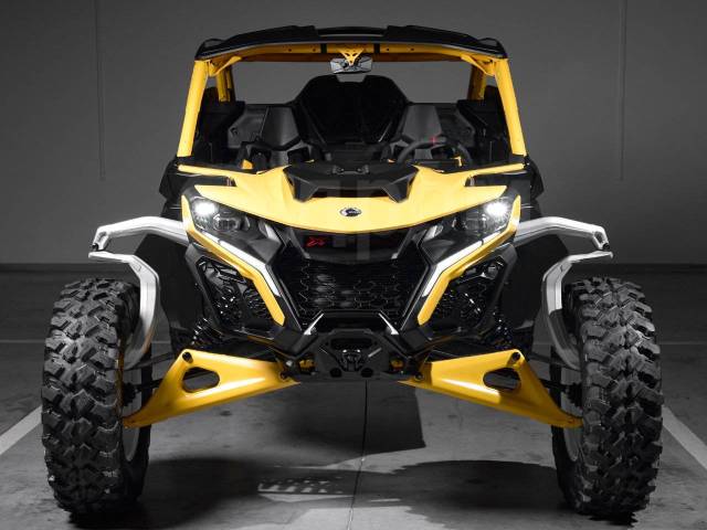 BRP Can-Am Maverick X RS. ,  \,   