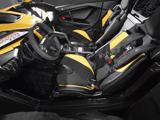 BRP Can-Am Maverick X RS. ,  \,   