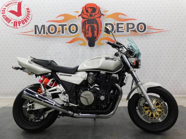 Yamaha XJR 1200