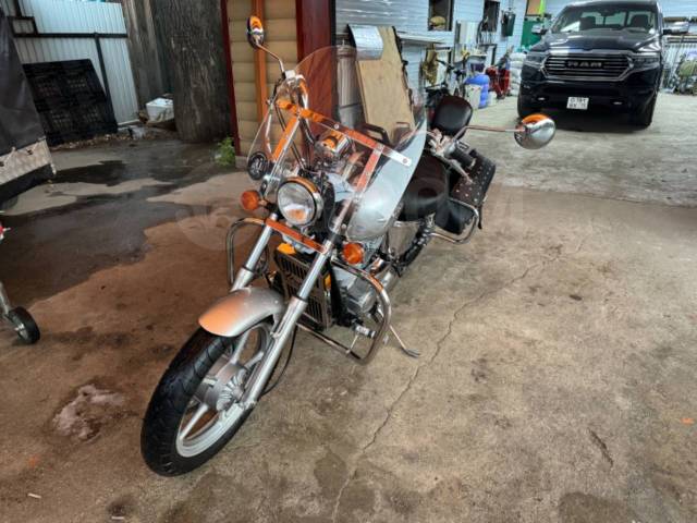 Honda VT 1100. 1 100. ., , ,   