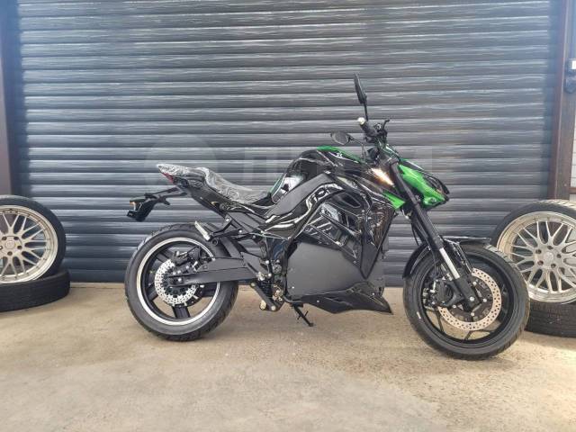 Kawasaki Z 1000. ,  ,   