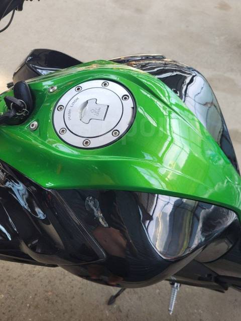 Kawasaki Z 1000. ,  ,   