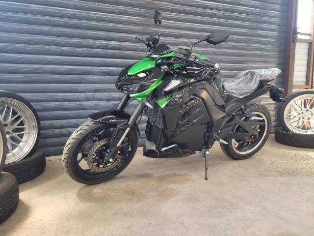 Kawasaki Z 1000. ,  ,   