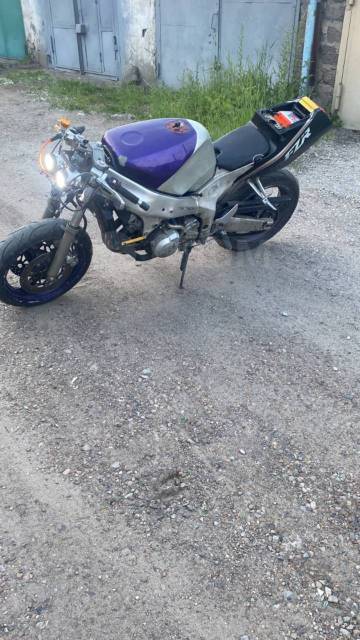 Yamaha FZR. 600. ., , ,   